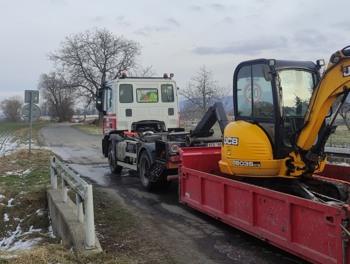 Příprava techniky k výkopu při poruše plynového potrubí